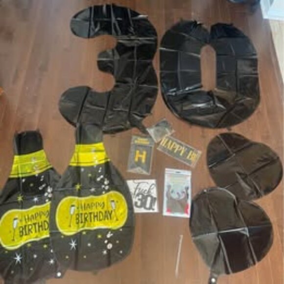 30th Birthday Party Decorations - Black & Gold - Picture 1 of 4